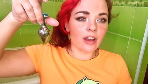 Ebony beauty with a big cock fucks her pussy deep throat