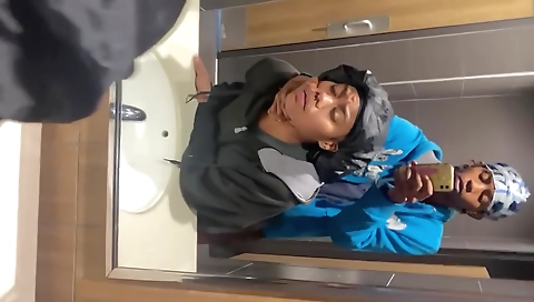 Excellent amateur creampie for an ebony babe on webcam