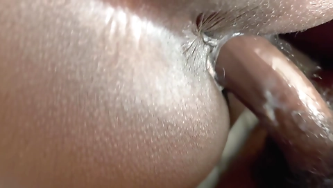 Ebony milf gets fucked on a date and makes it exciting