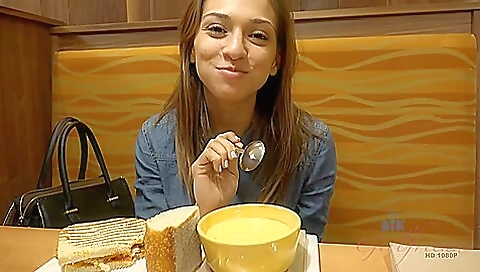 Sara Luvv In One Date With Sara Is All It Takes To Fill Her Pussy With A Creampie