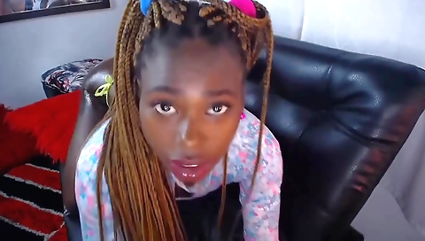 Ebony babe fucks hard on her bubble butt and a blowjob