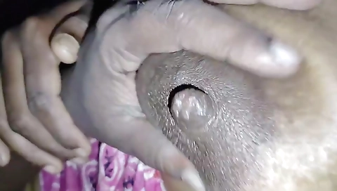 Amateur black woman has intercourse with her boyfriend