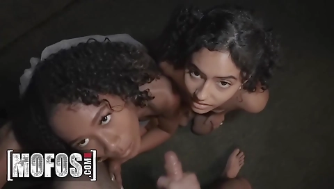 Busty amateur ebony with big ass doing hot threesome